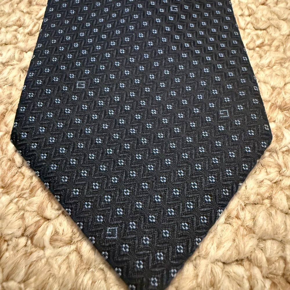 Gucci Navy Blue Polka Dot G Tie
